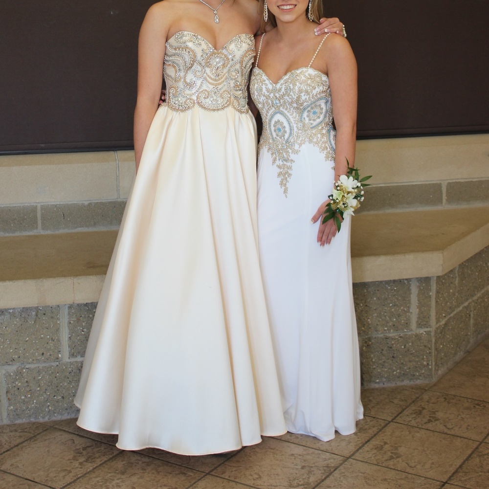 Prom dress